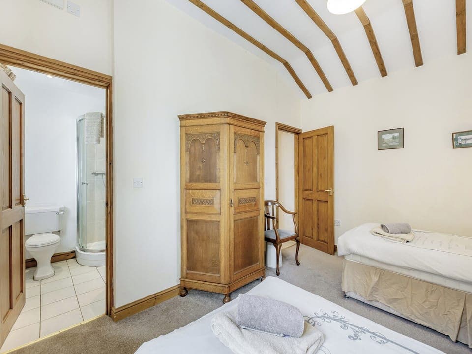 Twin bedroom | Grisedale Stables, Threshfield, near Grassington