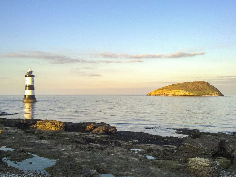 Surrounding area | Hen Ysgol, Llanfaethlu, Anglesey