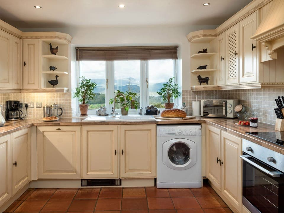 Kitchen | Treetops, Arthog, near Dolgellau