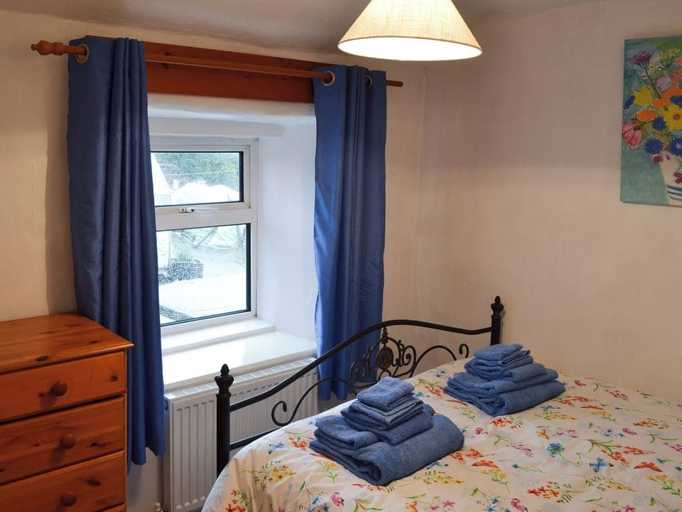 Double bedroom | Wild Flower Cottage, Youlgreave, near Bakewell