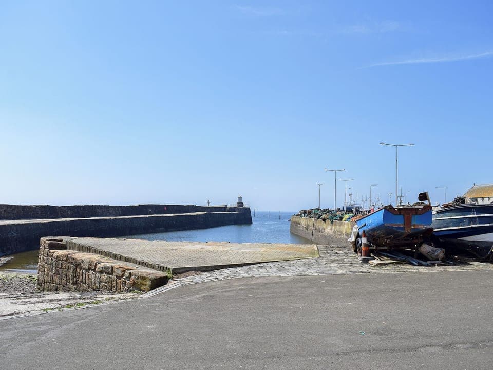 Ideal location for exploring and absorbing the delights of the area | St Andrews, Pittenweem, near Anstruther