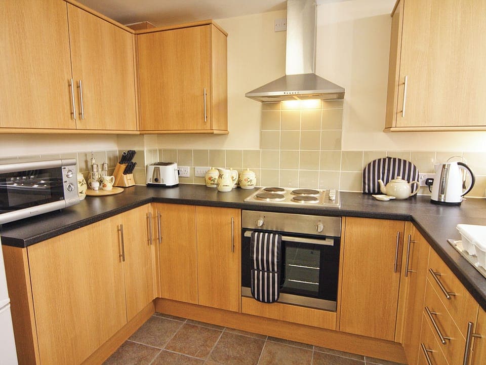 Stable Barn kitchen | Stable Barn, Betws-Yn-Rhos, Conwy