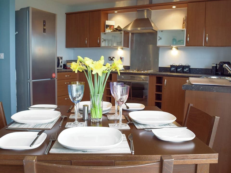 Attractive dining area/ kitchen | Gower Sunset Views, Llanelli