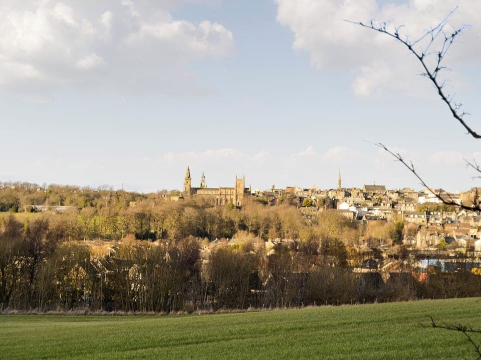 Splendid view over Dunfirmline
