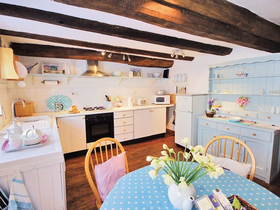 Fisherman&rsquo;s Cottage kitchen/dining room | Fisherman&rsquo;s Cottage, Wells-next-the-Sea
