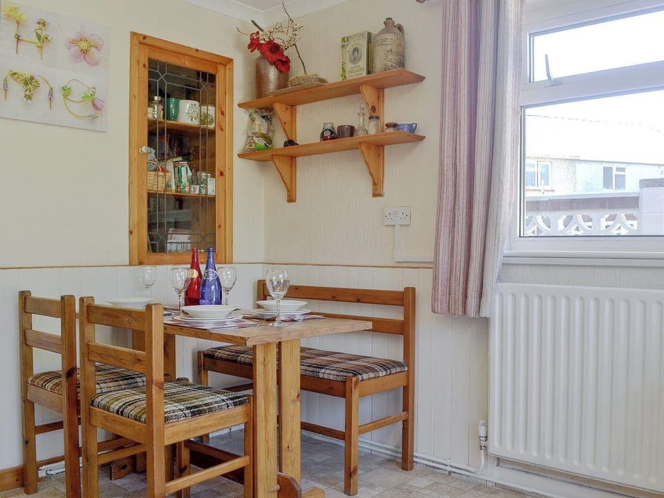 Quaint dining area | Ty Draw, Garnant, near Ammanford