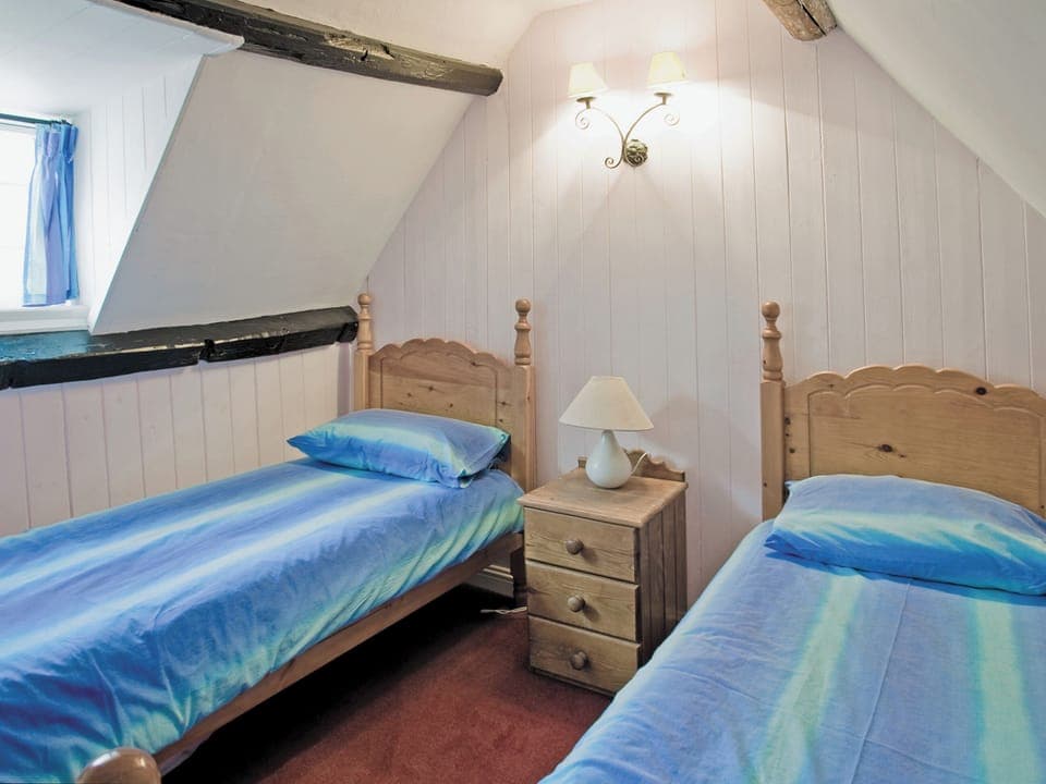 Twin bedroom | Sharrowhead Cottage, Robin Hood&rsquo;s Bay
