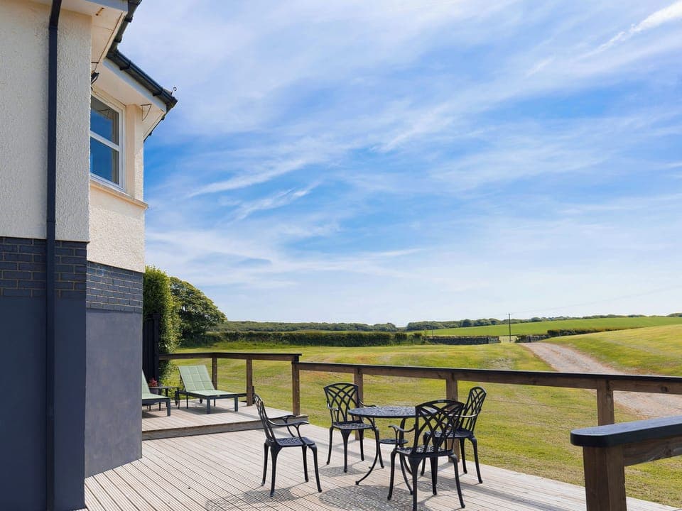 Sitting-out-area | The Potting Shed, Leswalt, near Stranraer