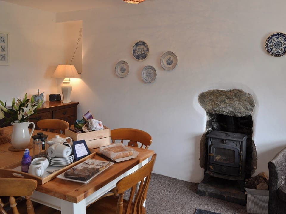 Dining room | Ty Hen, Llangwnnadl near Pwllheli