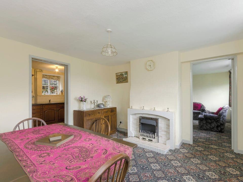 Convenient dining room | Bank Top Cottage - Church Bank Cottages, Hathersage