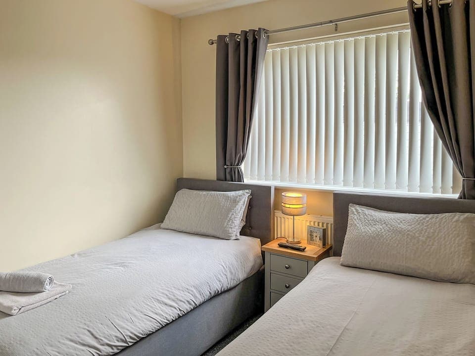 Twin bedroom | White Towers, Llandwrog, near Caernarfon