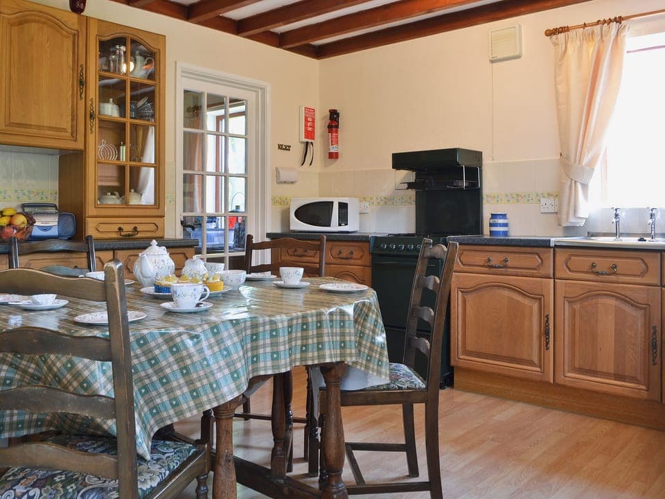 Kitchen/diner | Kiln Green Farmhouse, Near Milnthorpe