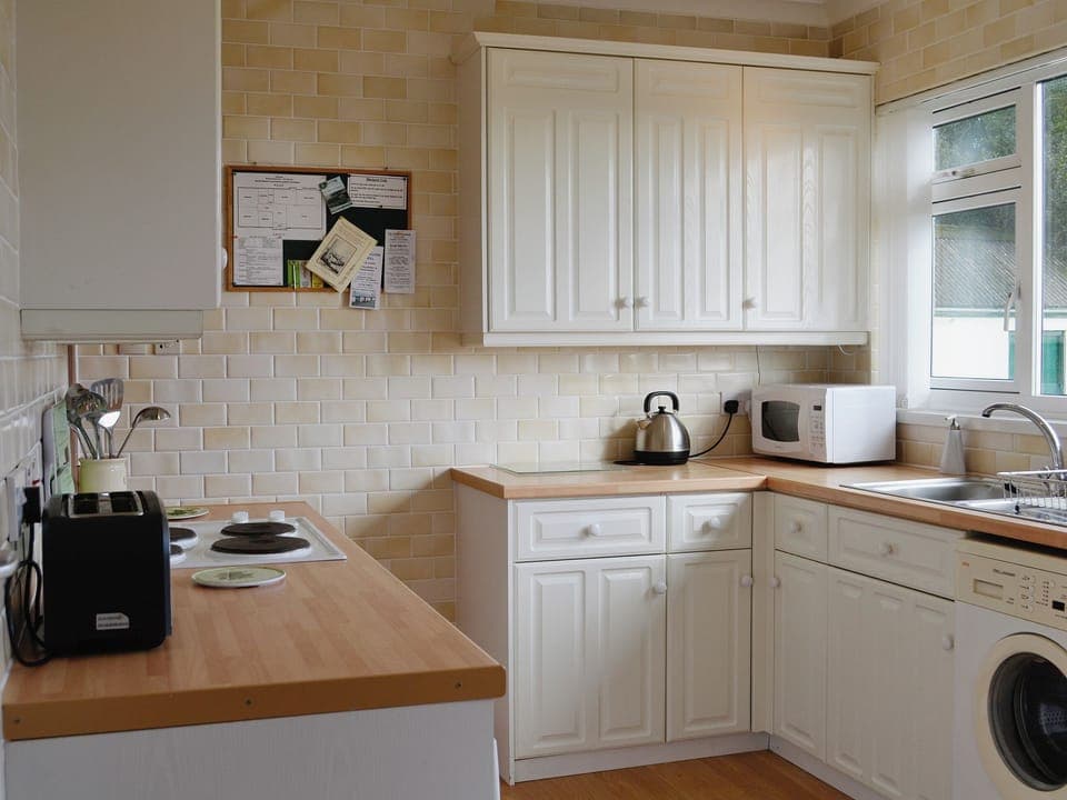 Kitchen | Goonlaze, Lanjeth, nr. St Austell