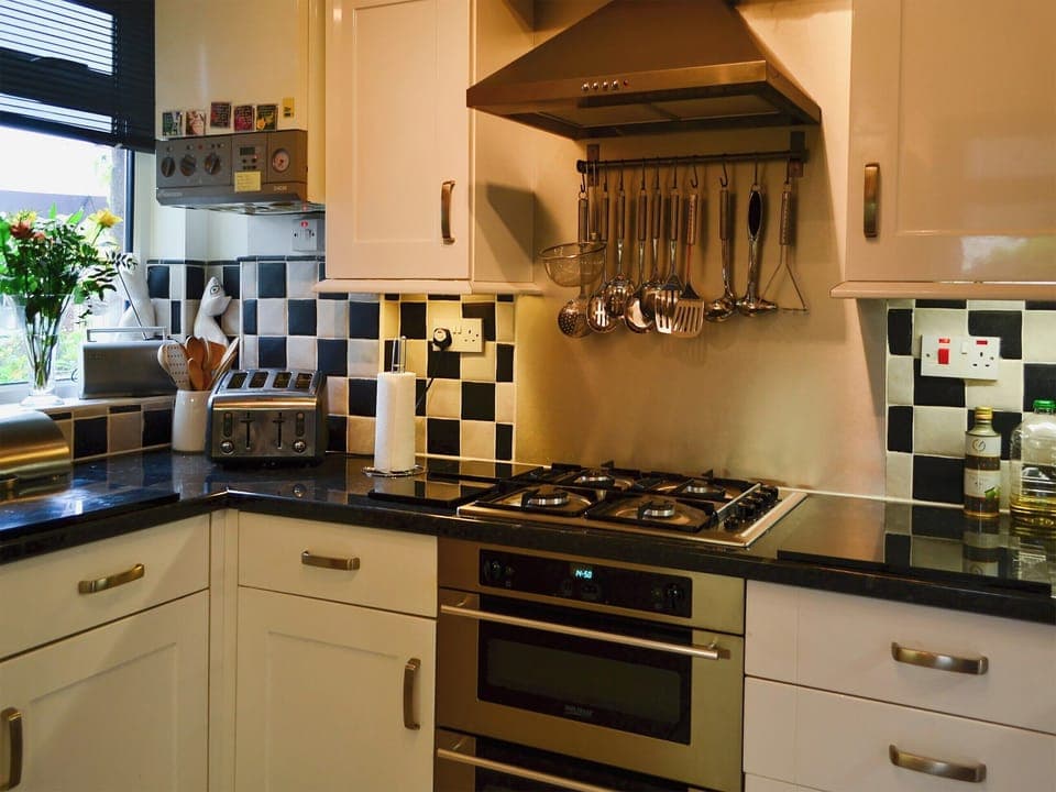 Kitchen | Casa Nostro, Wooler