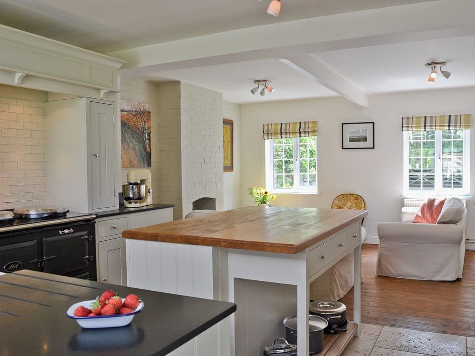 Kitchen | Barrowswood and Strawberry Lodge - Barrowswood, Cheddar