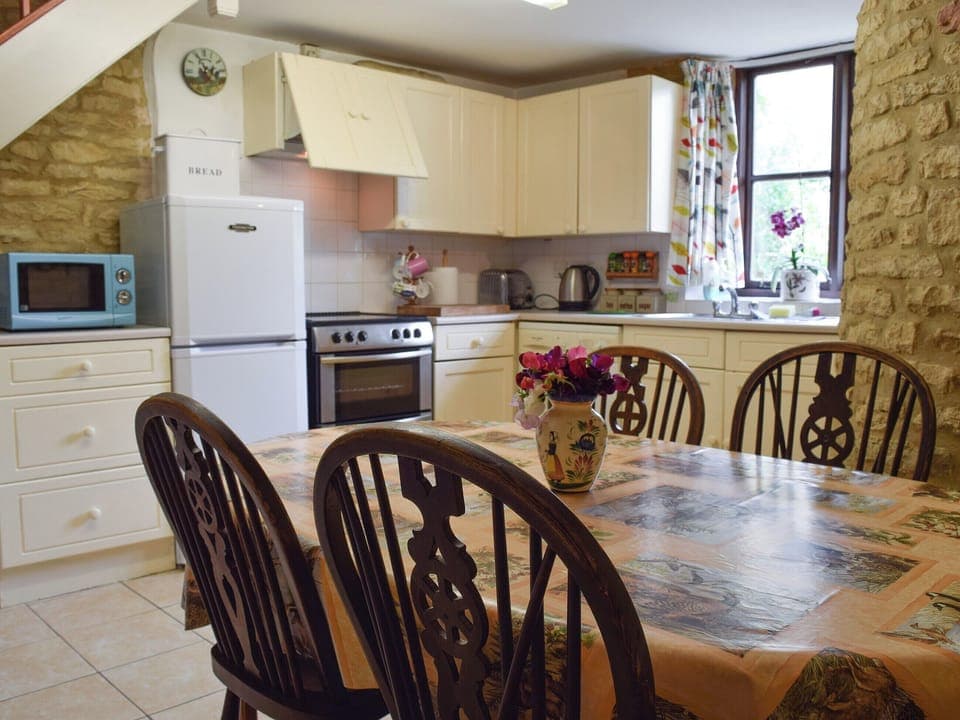 Kitchen with dining area | Picket Piece Cottage, Chadlington, near Chipping Norton