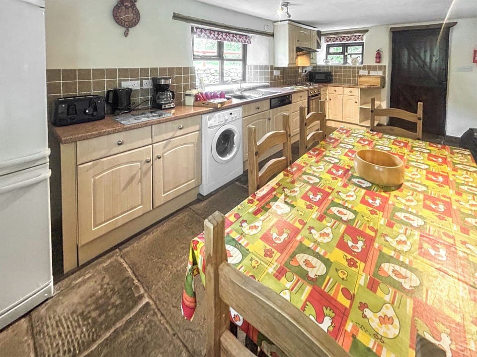 Kitchen/diner | Higher Checkridge Farm- Cider House - Higher Checkridge Farm, Hawkchurch, near Lyme Regis