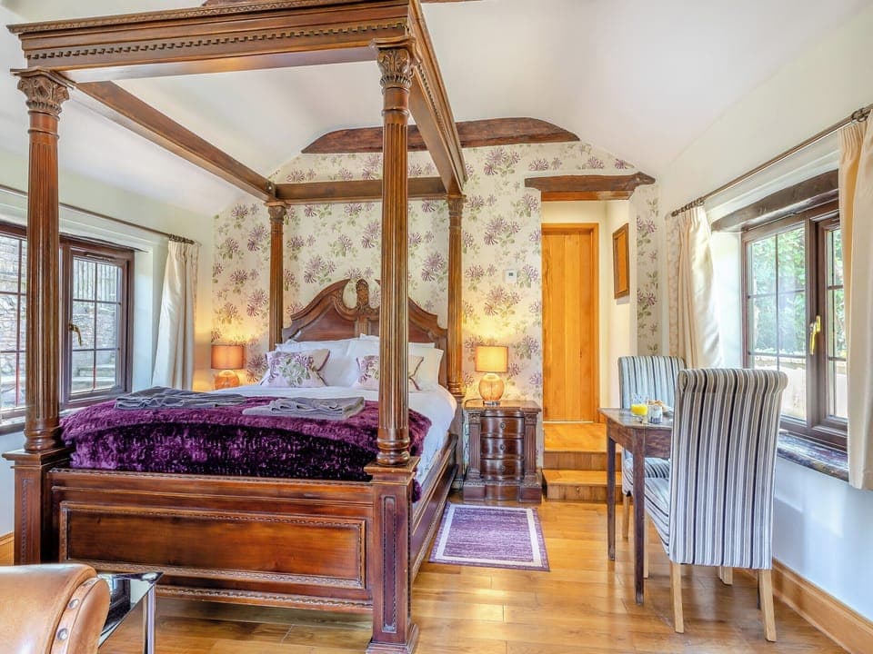 Four Poster bedroom | Quantock Hideaway, Aley, Over Stowey