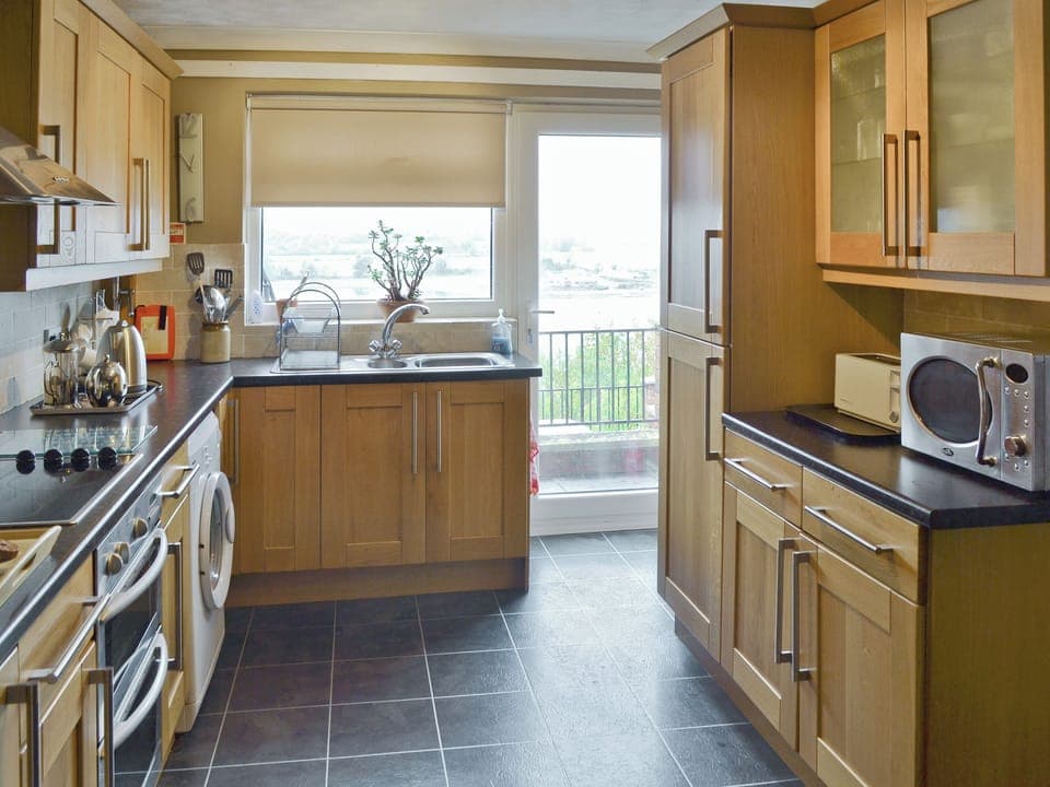 Kitchen | Llys Aled, Y Felinheli, Gwynedd
