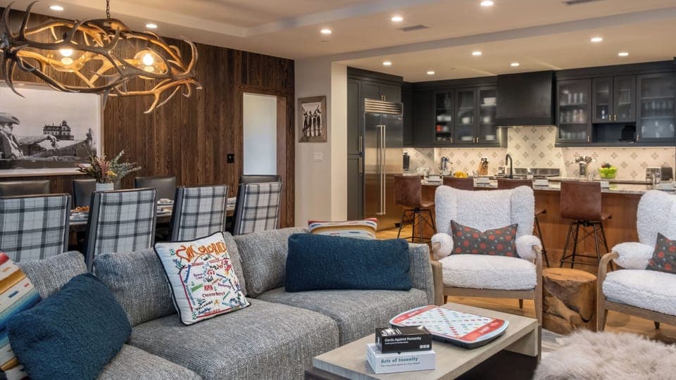 Great Room, Main Level