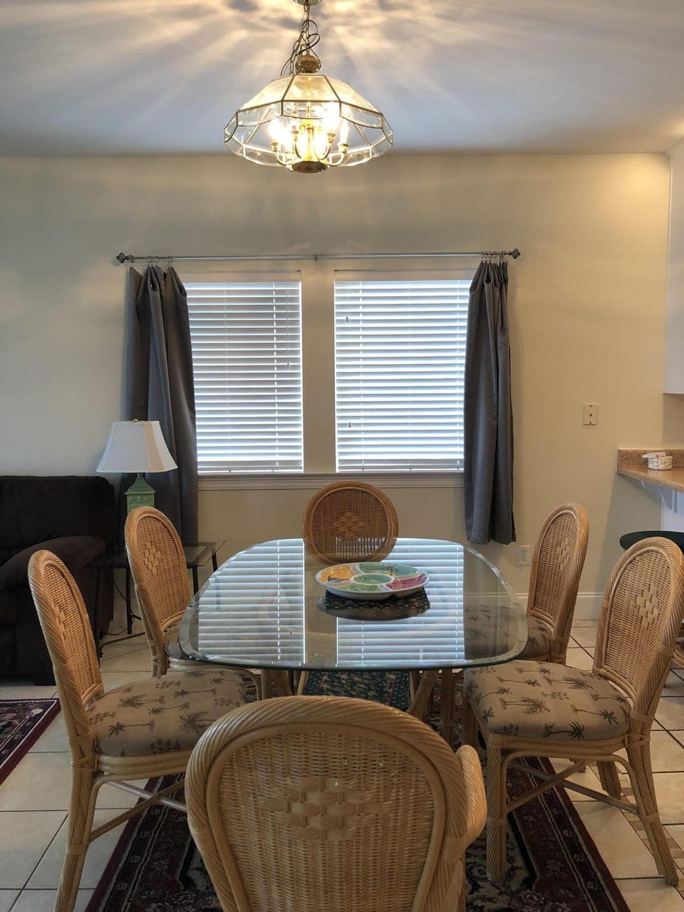 Dinning room table. 