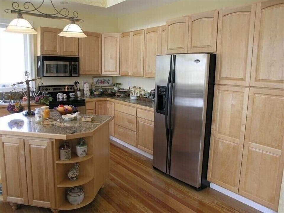 Lots of space for culinary pleasures.  