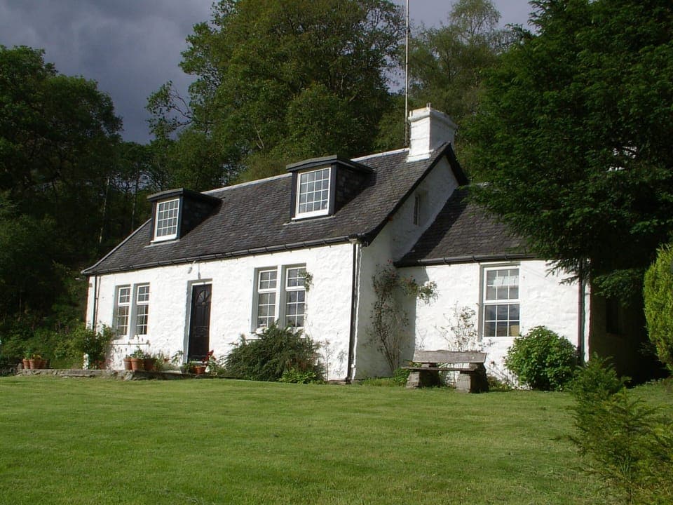 Dubh Loch Cottage