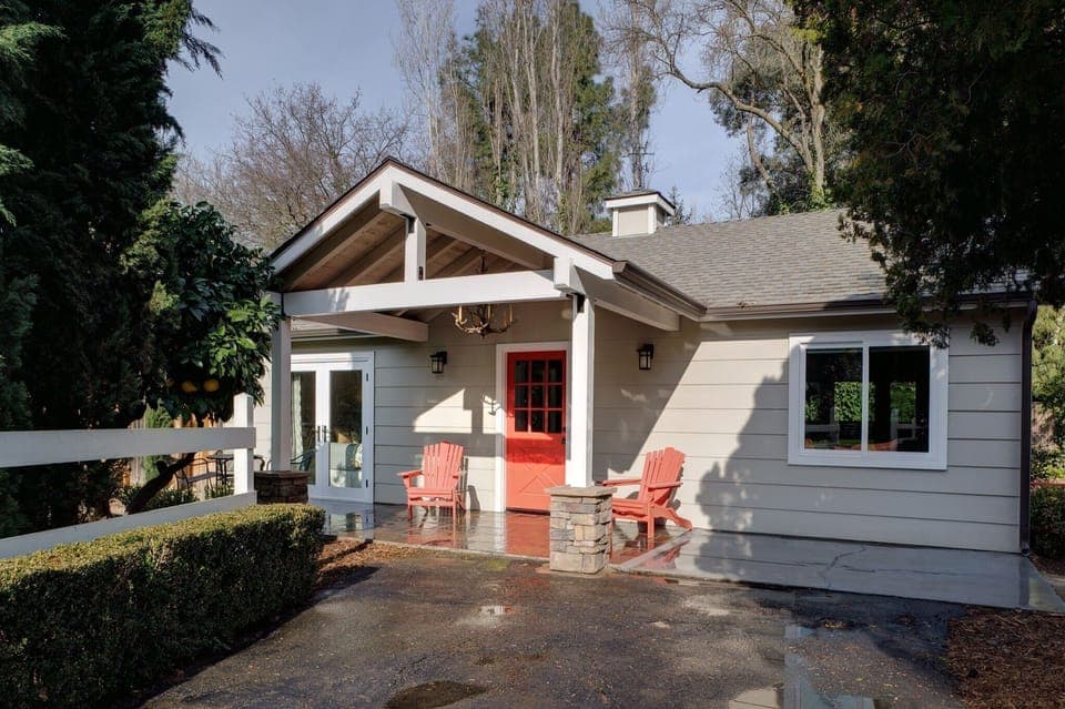 One story, ample parking