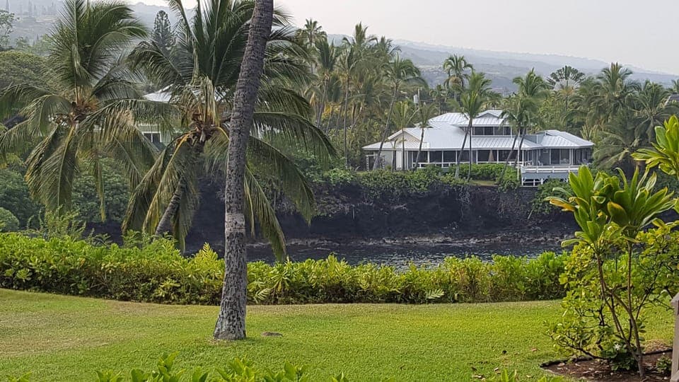  Beautiful Heiea Bay from the oceanside Lanai