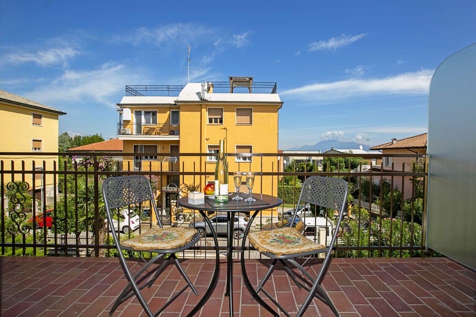 Balcony for outdoor breakfast or aperitifs