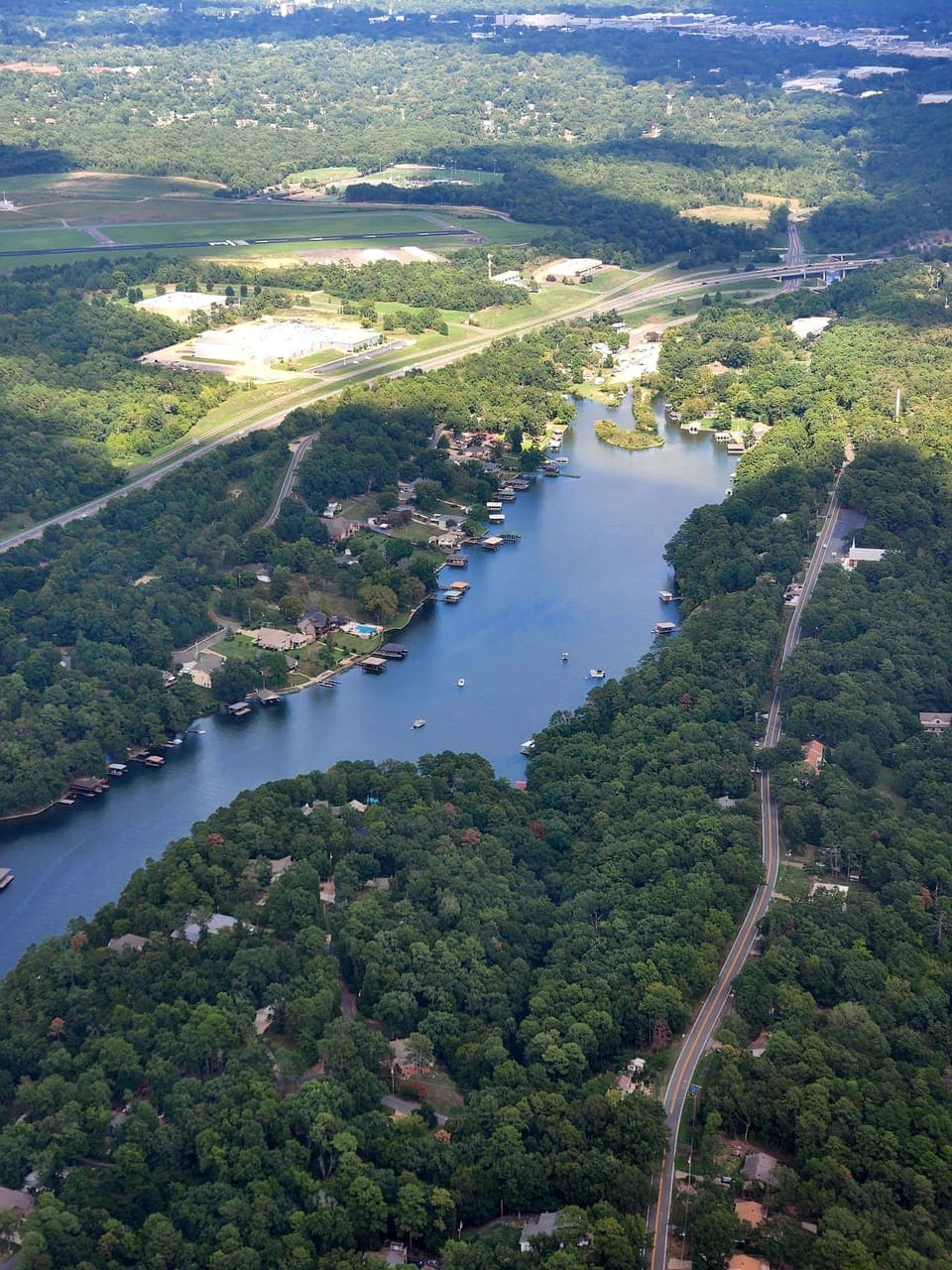 Our cove on beautiful Lake Hamilton 