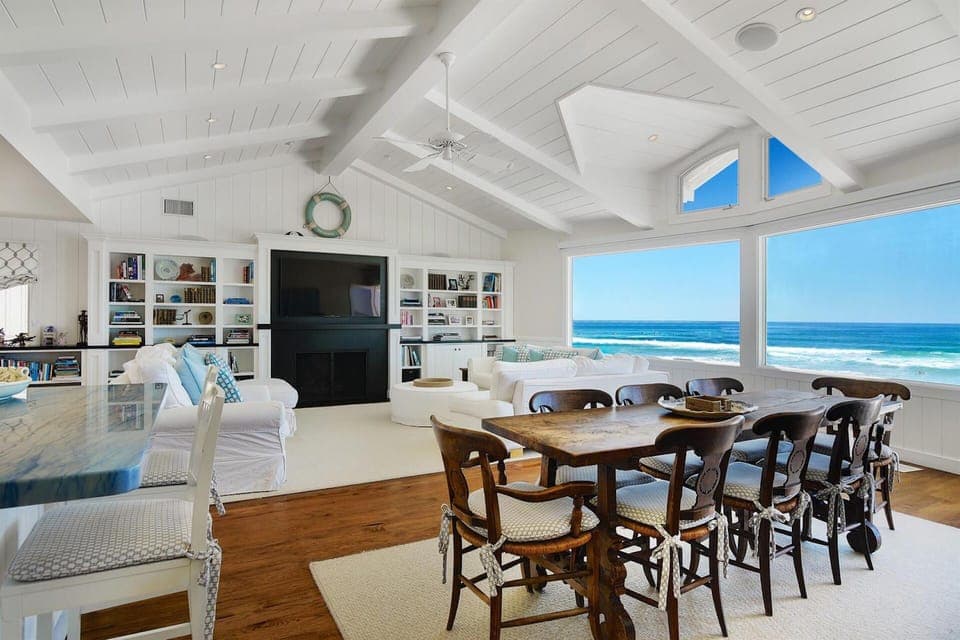 The ocean view living room and dining area 