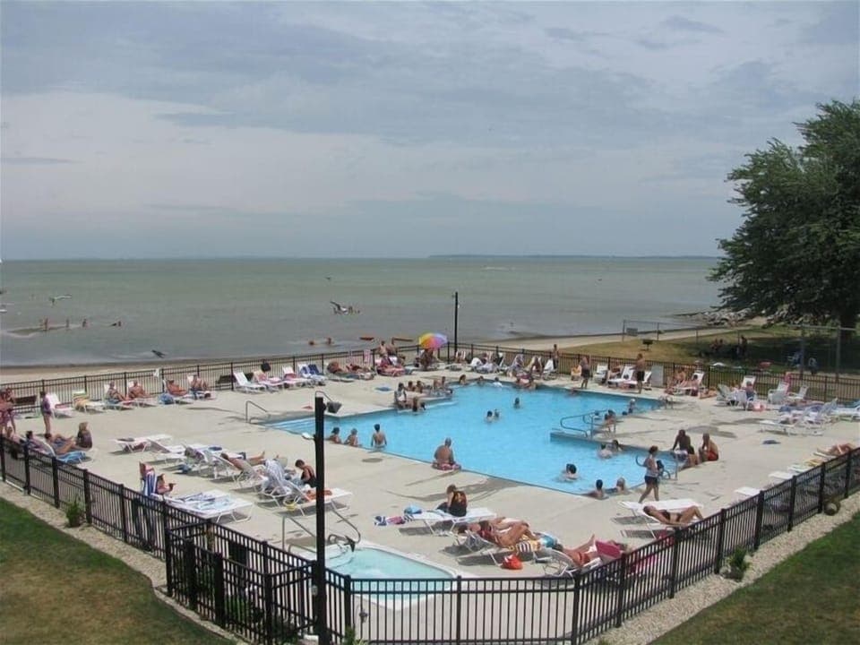 Nothing beats a beautiful day relaxing at our private pool and hot tub.
