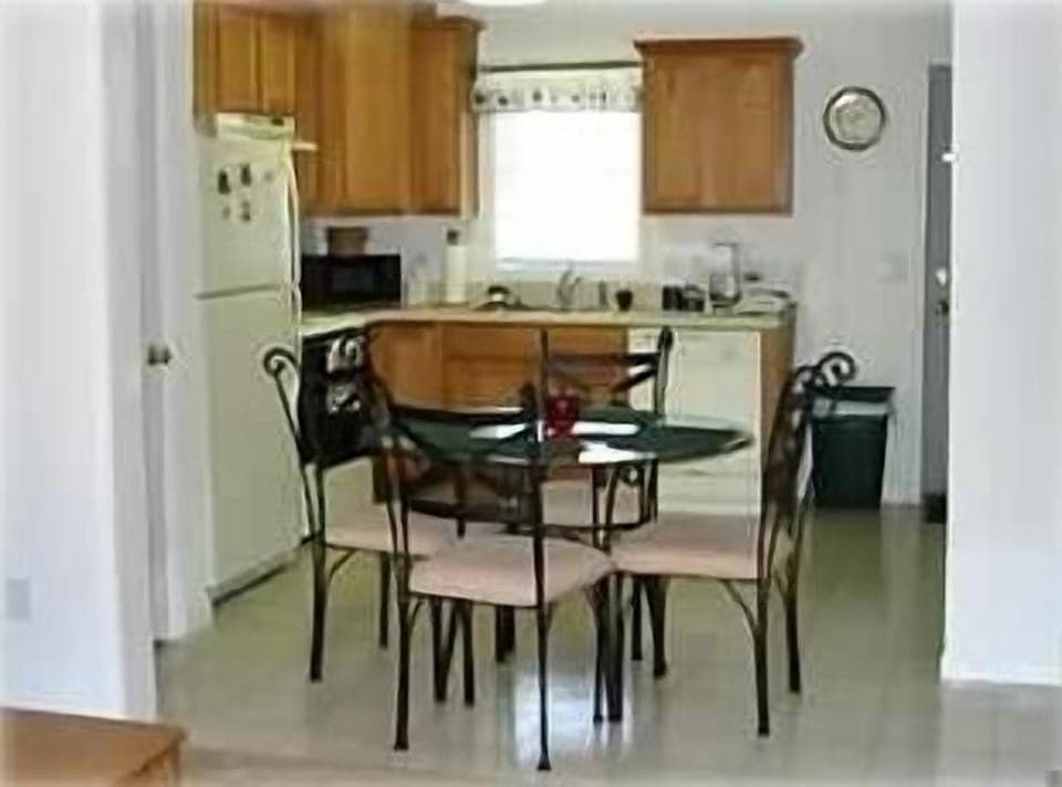 Apple Blossom Kitchen