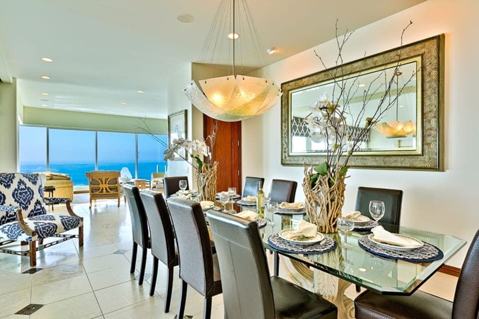 Main Dining Room seats up-to 14 Guests