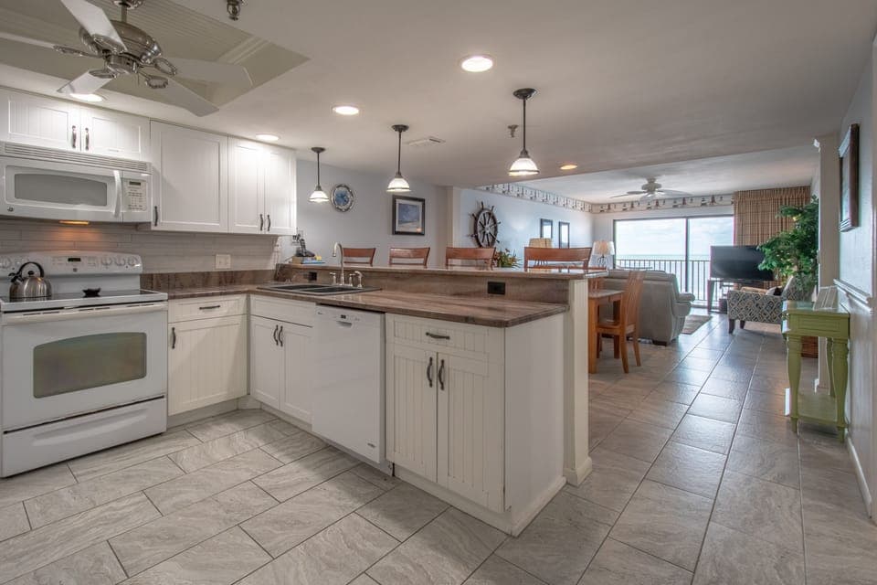 New tile floors, freshly painted, thru out