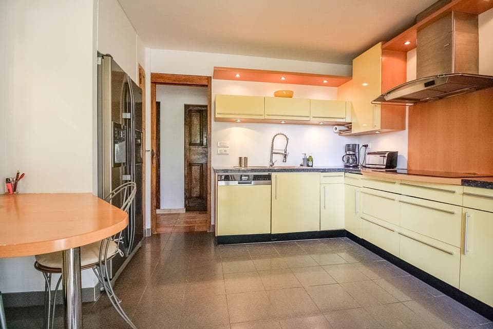 Fully equipped kitchen