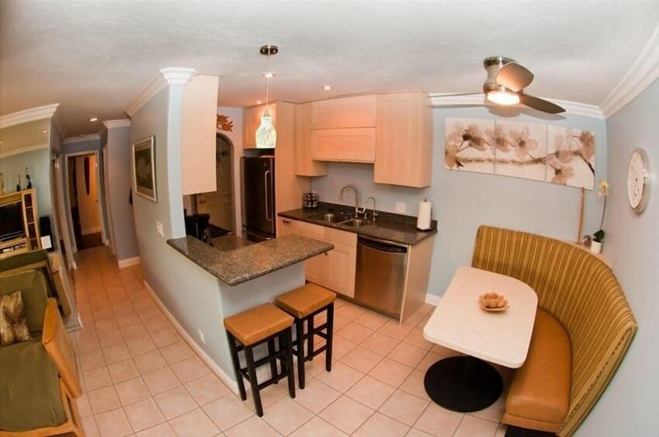 New Kitchen with Granite countertops!