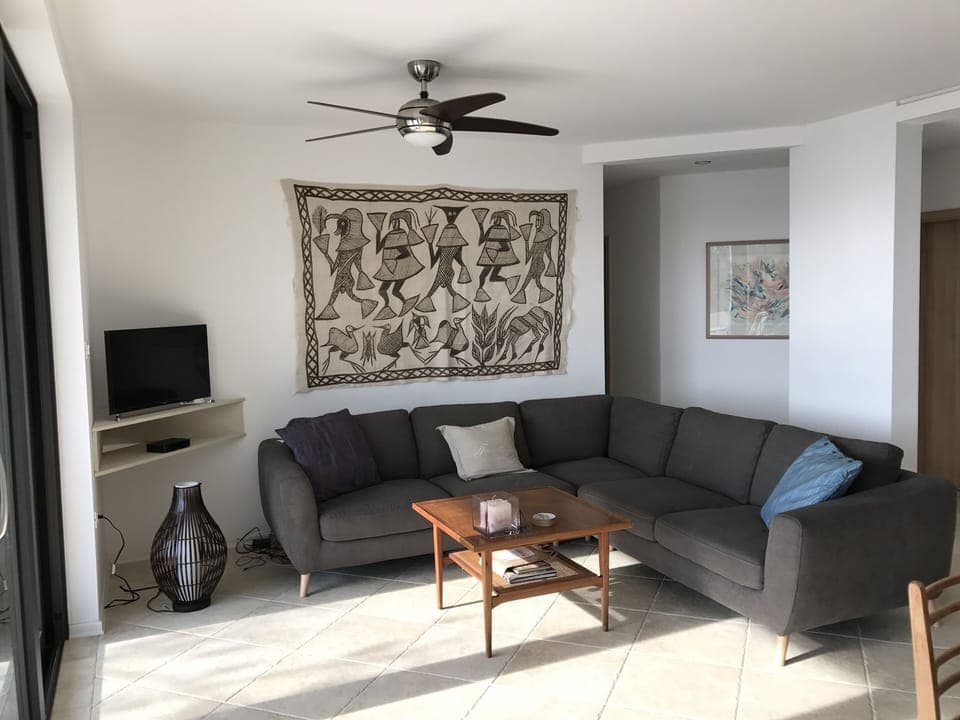 Living Room with Cable TV and Sea views