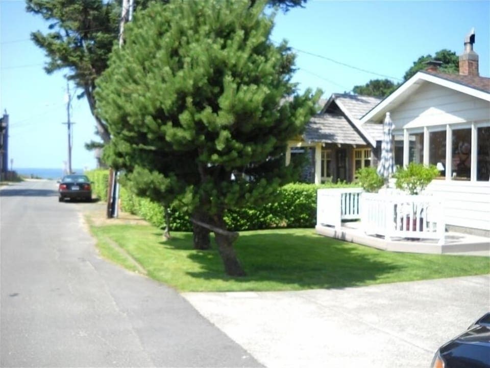 view of ocean end of street