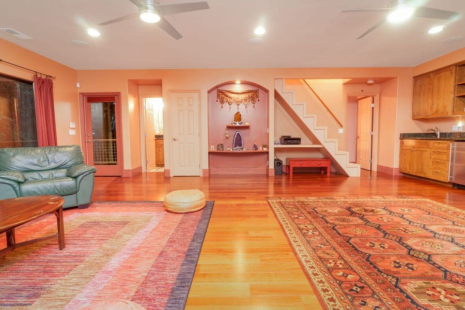 Yoga/recreation room