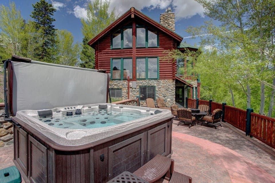 Relax in the custom Arctic Spa with Chromatherapy...ahh....