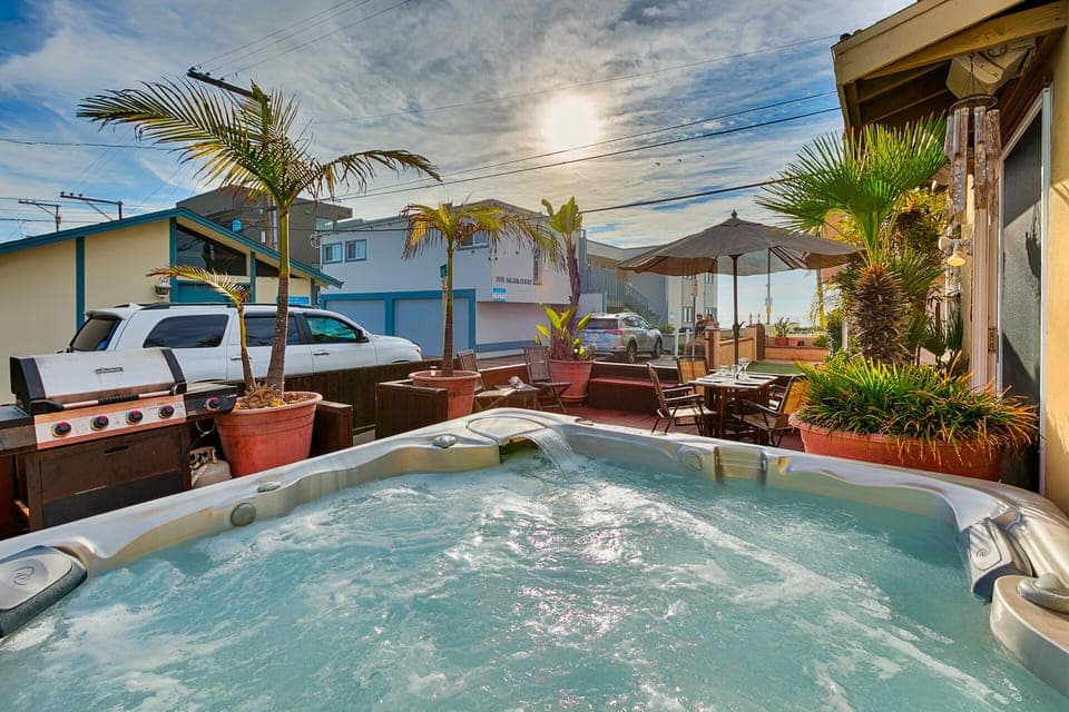 Tub angle sunset view!  Yes for real.  