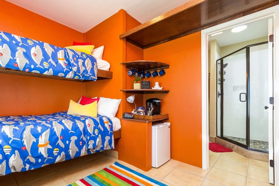 6 bedrooms, iron/ironing board, travel crib, free WiFi