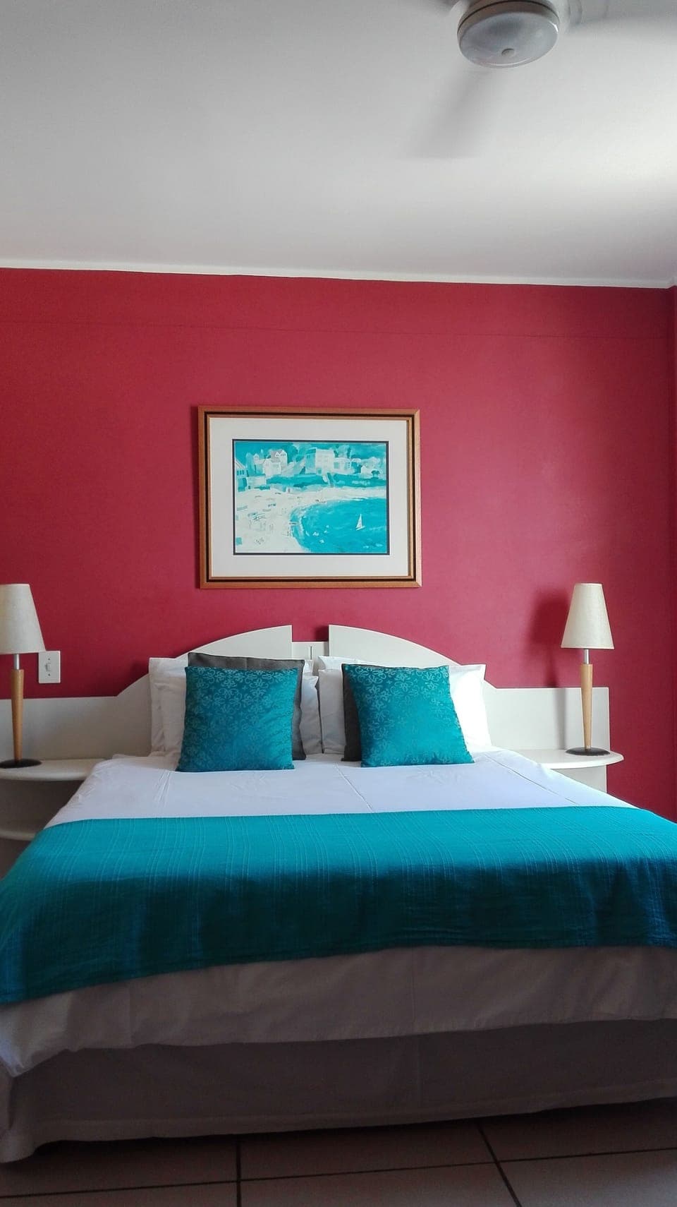 1 bedroom, bed sheets