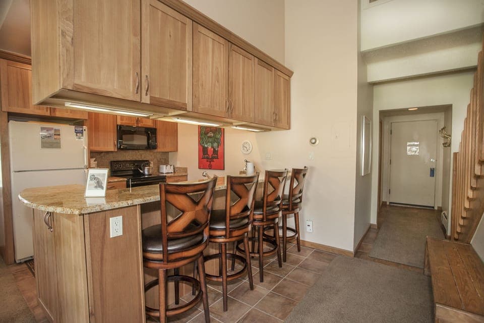 Breakfast Bar with new stools 2013