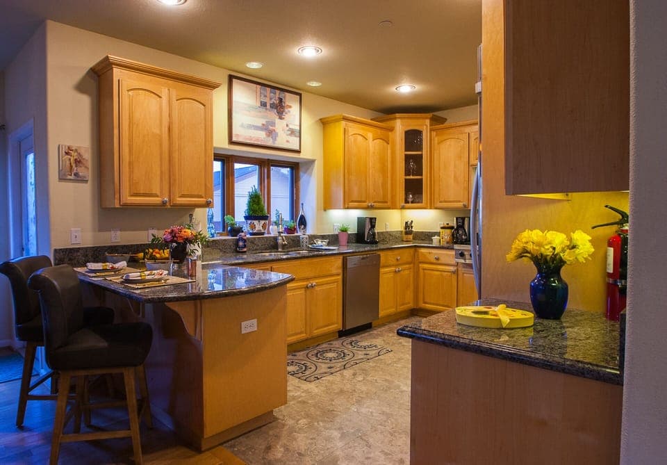 Gourmet kitchen