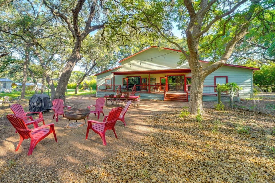 Helotes Vacation Rental | 2BR | 2BA | 1,800 Sq Ft | Steps to Enter