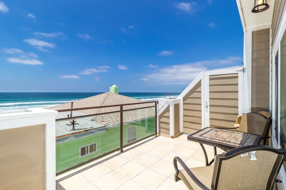 Wonderful ocean view from Balcony on 3rd floor