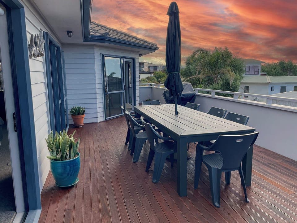 Upstairs deck off living area